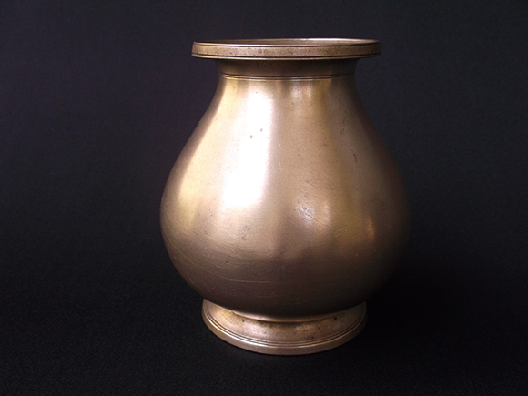 Antique Brass Drinking Pot. Size: Height 6”, Width at Bottom 3.7”, Diameter & Width at the Belly 5.5”, Diameter and Width at the Mouth 3.5”.